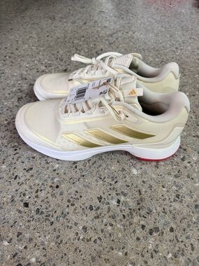 adidas  Avacourt 2 Women's tennis pickle ball shoes with Gold Stripes